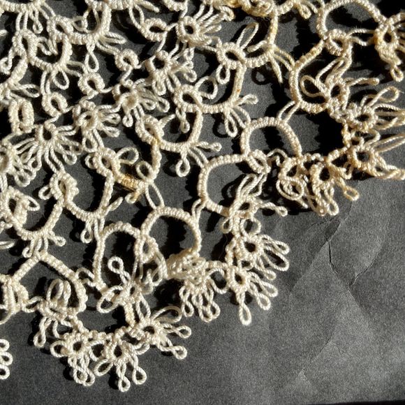 Antique Lace Medallion11.5" Tatted Lace Doily - Picture 5 of 5